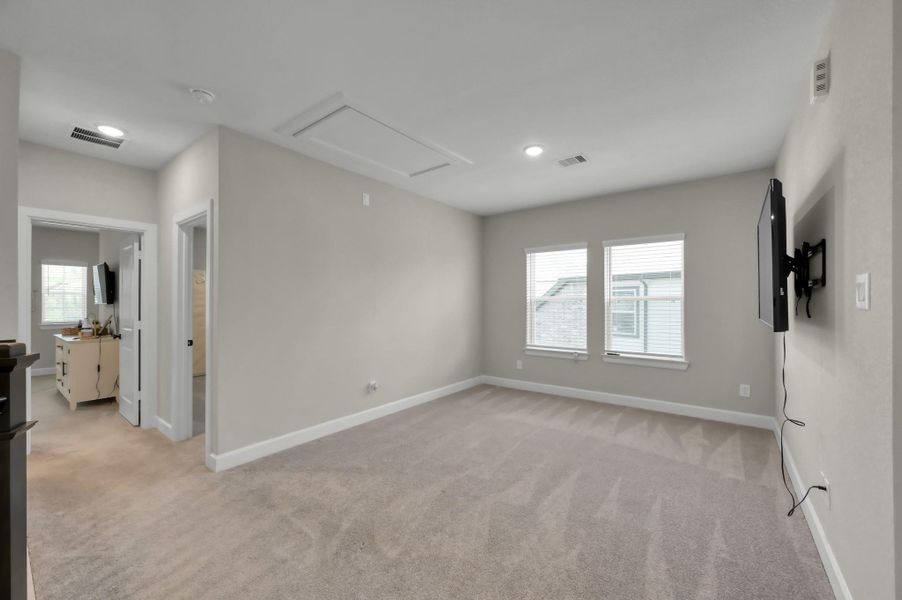 Spacious, unfurnished interior of a new home in The Woodlands Hills 60’, Willis (Image 22).