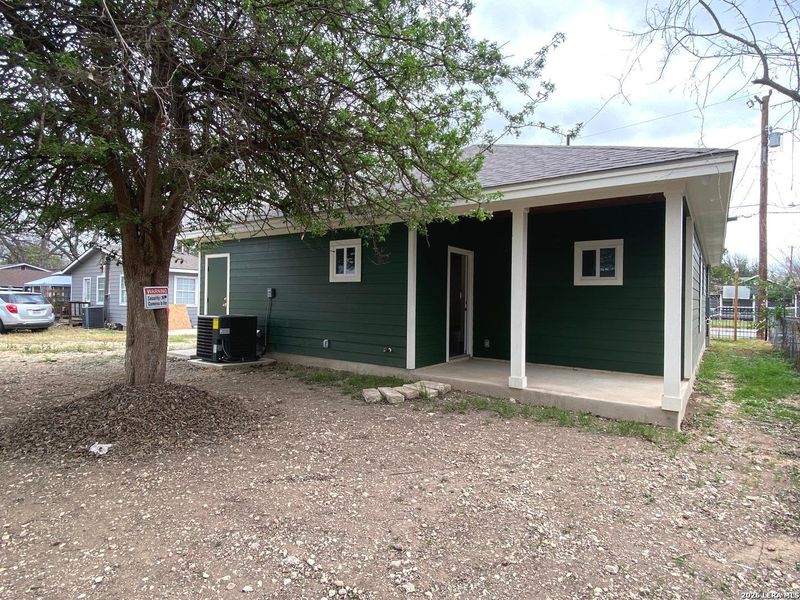 Exterior details and patio area of a home in , San Antonio (Image 24).