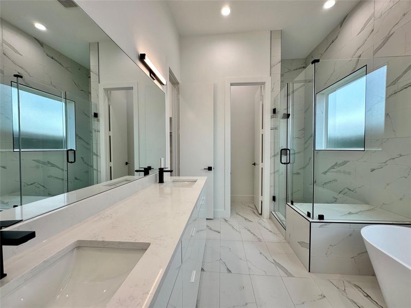 Furnished interior view inside a new home in , Missouri City (Image 10).