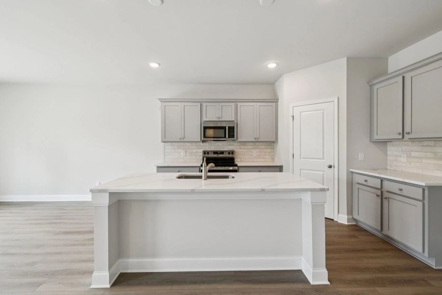 Furnished interior view inside a new home in Cades Bluff, Lebanon (Image 6).