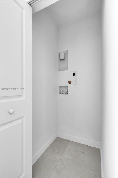 Spacious, unfurnished interior of a new home in , Miami (Image 20).