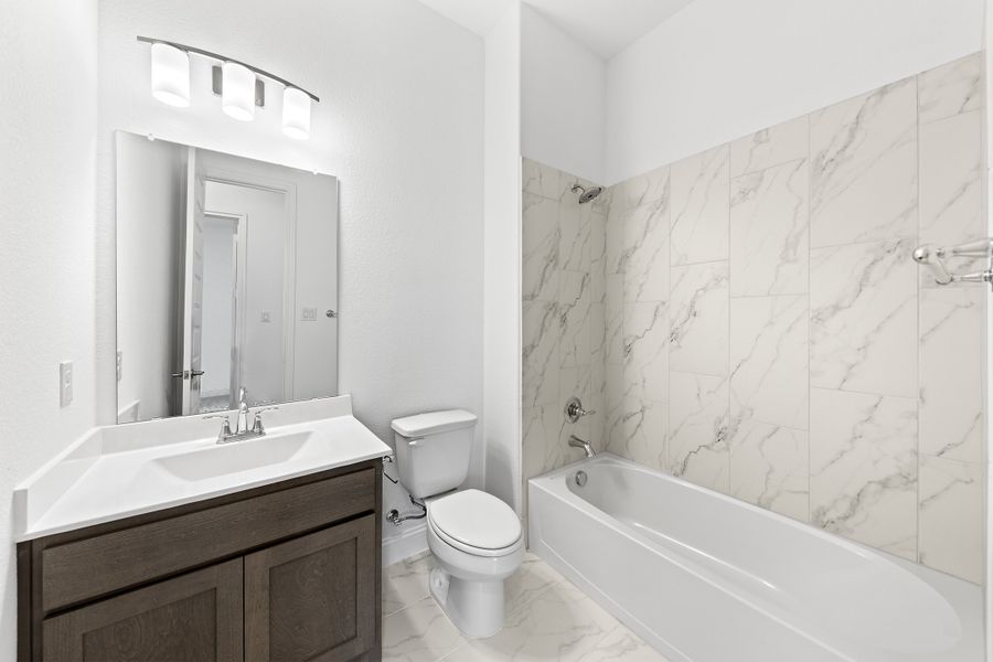 Representative furnished interior of a home built from the Brookstone I by Sandlin Homes in Timberbrook, Justin (Image 12).