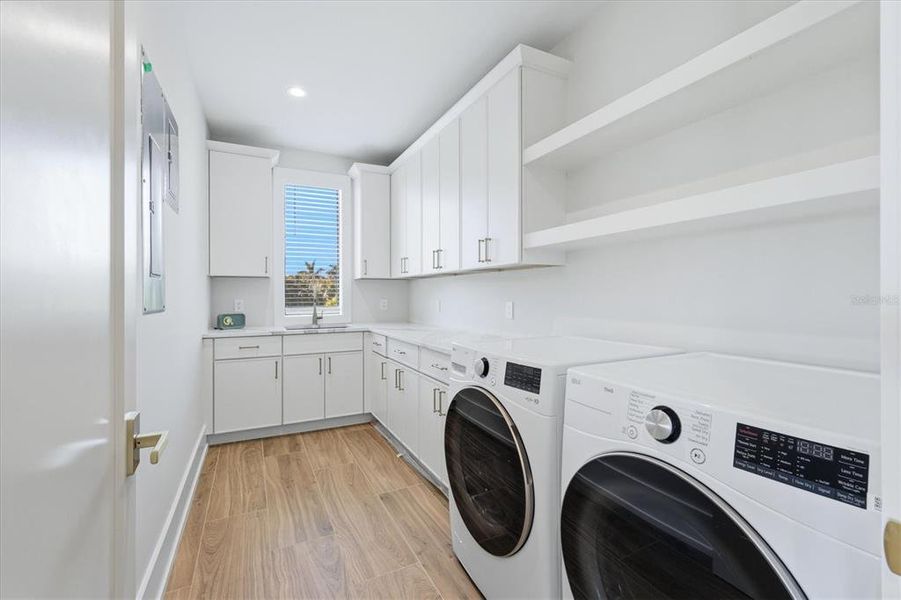 Furnished interior view inside a new home in , Anna Maria (Image 59).