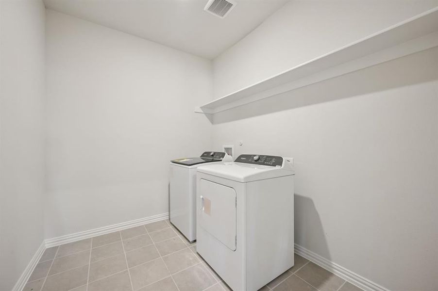 Close-up of interior finishes inside a home in Lakehaven - Premier Series, Farmersville (Image 17).