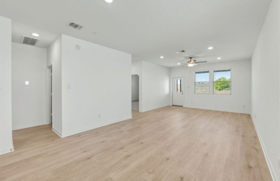 Spacious, unfurnished interior of a new home in Cameron Place, Austin (Image 29). Spacious, unfurnished interior of a new home in Cameron Place, Austin (Image 29).