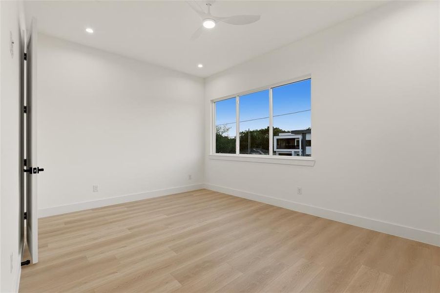 Spacious, unfurnished interior of a new home in , Dallas (Image 20). Spacious, unfurnished interior of a new home in , Dallas (Image 20).