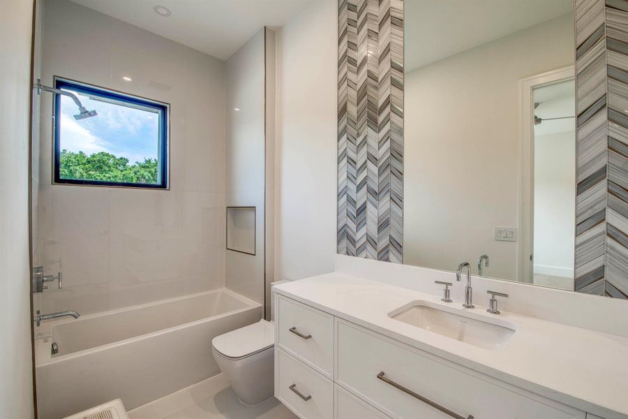 Furnished interior view inside a new home in , Palm Beach Gardens (Image 34).