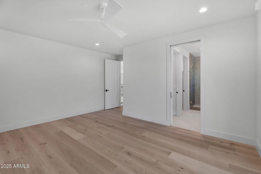 51-web-or-mls-North 39th-63