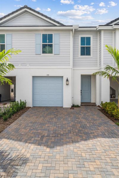Spacious, unfurnished interior of a new home in , Stuart (Image 24).