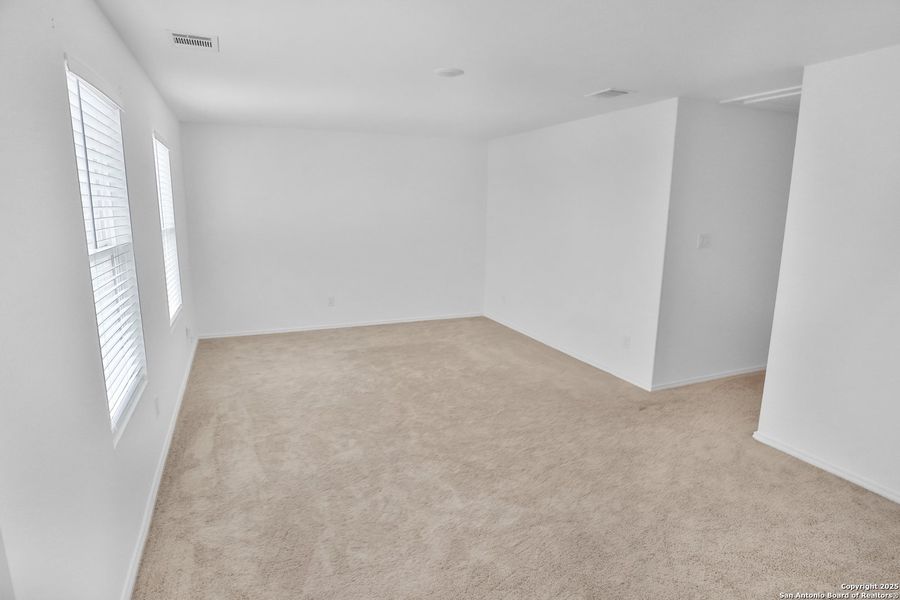 Image 23 of a home in Southton Meadows: Stonehill Collection.