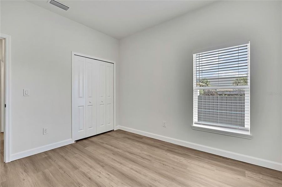 Spacious, unfurnished interior of a new home in , Tampa (Image 29).