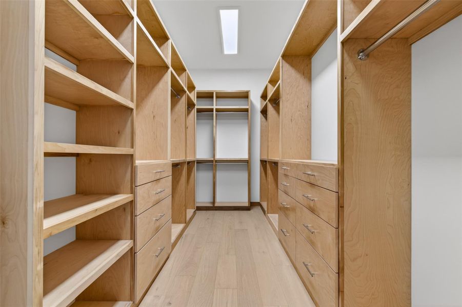 Image 36 of a home in .