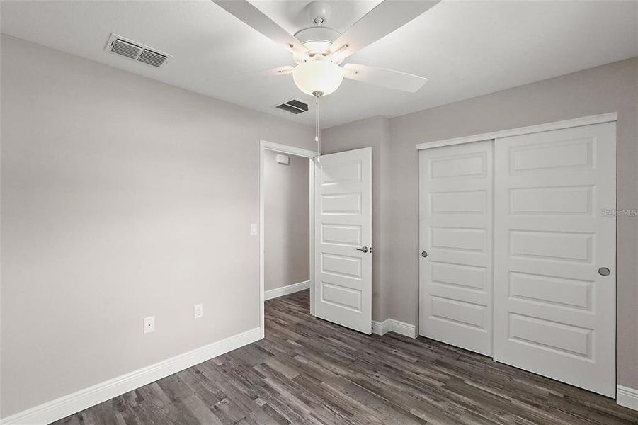 Spacious, unfurnished interior of a new home in , Ocala (Image 18).