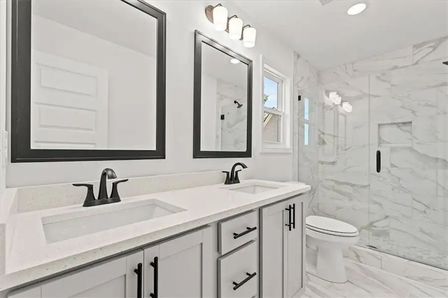 Furnished interior view inside a new home in , Carrollton (Image 4).