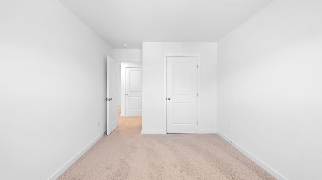 Spacious, unfurnished interior of a new home in Evergreen Landing, Rossville (Image 24).