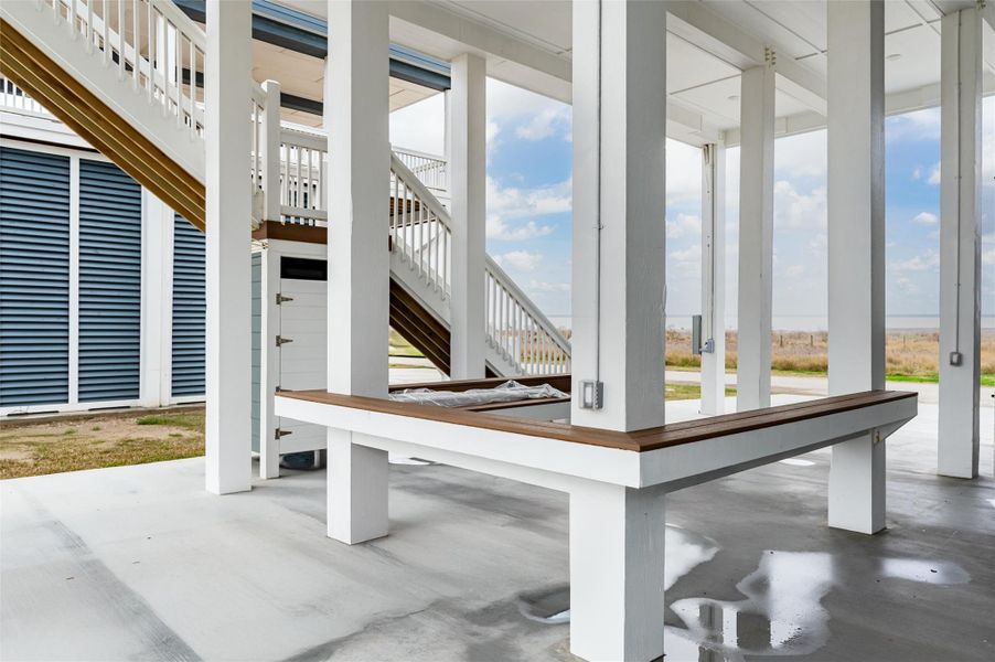 Exterior details and patio area of a home in , Bolivar Peninsula (Image 23).