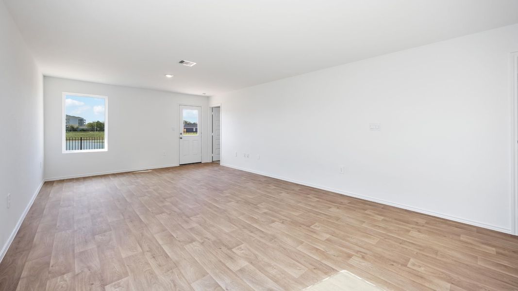 Spacious, unfurnished interior of a new home in Legacy Village, Houston (Image 5). Spacious, unfurnished interior of a new home in Legacy Village, Houston (Image 5).