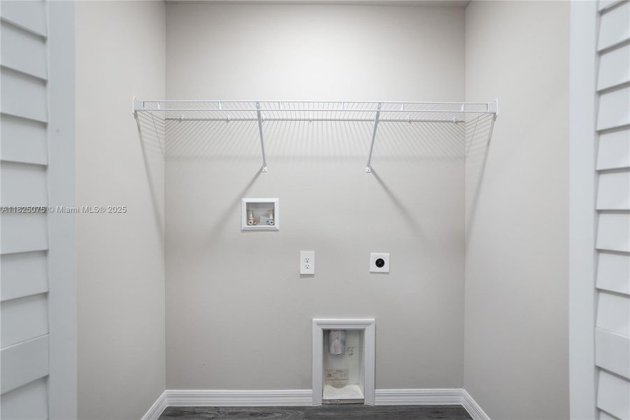 Spacious, unfurnished interior of a new home in , Palm Bay (Image 18). Spacious, unfurnished interior of a new home in , Palm Bay (Image 18).