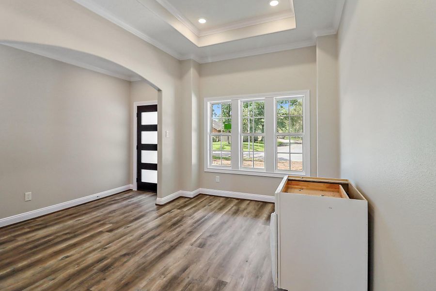 View from the kitchen to the front door View from the kitchen to the front door