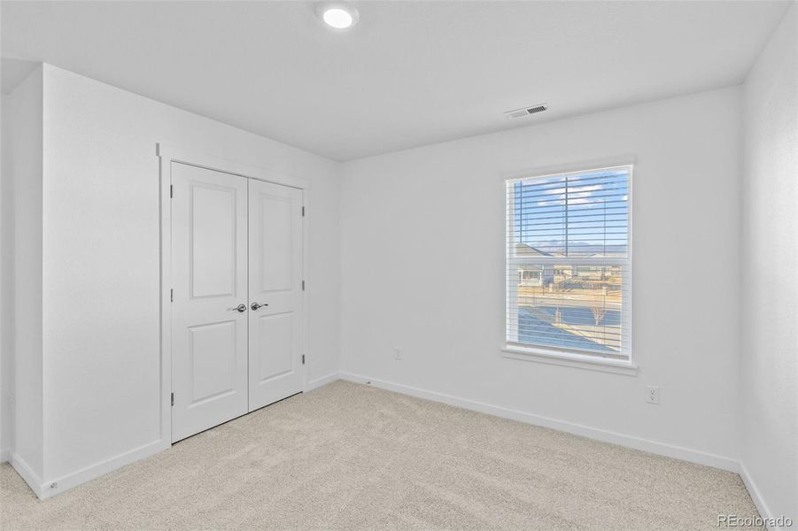 Spacious, unfurnished interior of a new home in Vantage, Berthoud (Image 37).