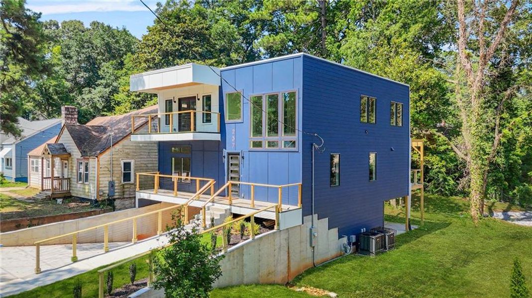 Front exterior of a new home in , Atlanta, GA, highlighting curb appeal (Image 2). Front exterior of a new home in , Atlanta, GA, highlighting curb appeal (Image 2).