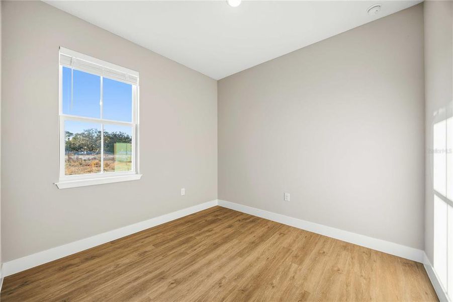 Spacious, unfurnished interior of a new home in , Winter Haven (Image 12).