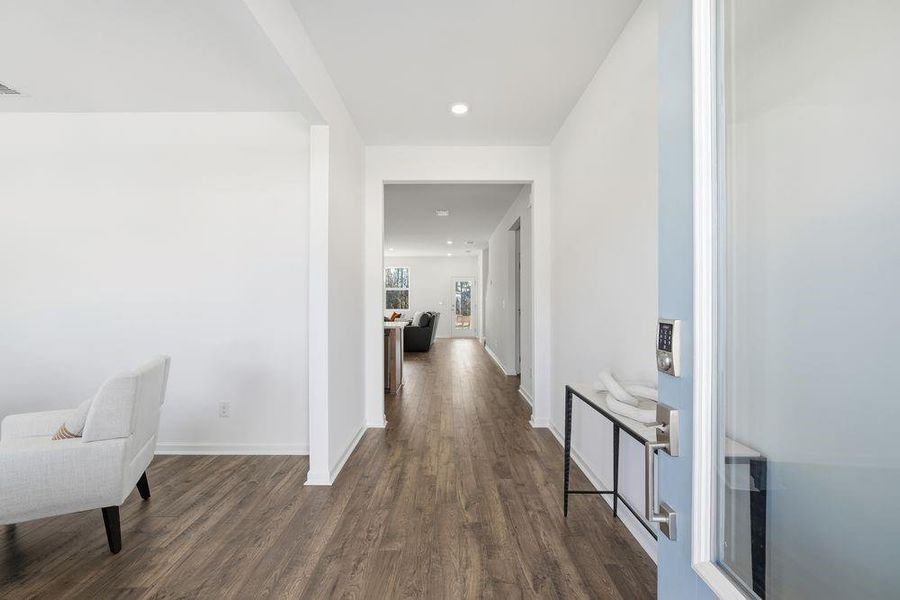 Furnished interior view inside a new home in Windance Lake, Loganville (Image 37). Furnished interior view inside a new home in Windance Lake, Loganville (Image 37).