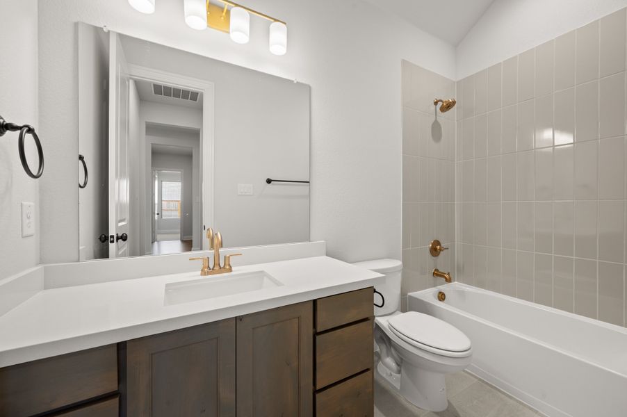 Furnished interior view inside a new home in Bridgewater, Midlothian (Image 6).