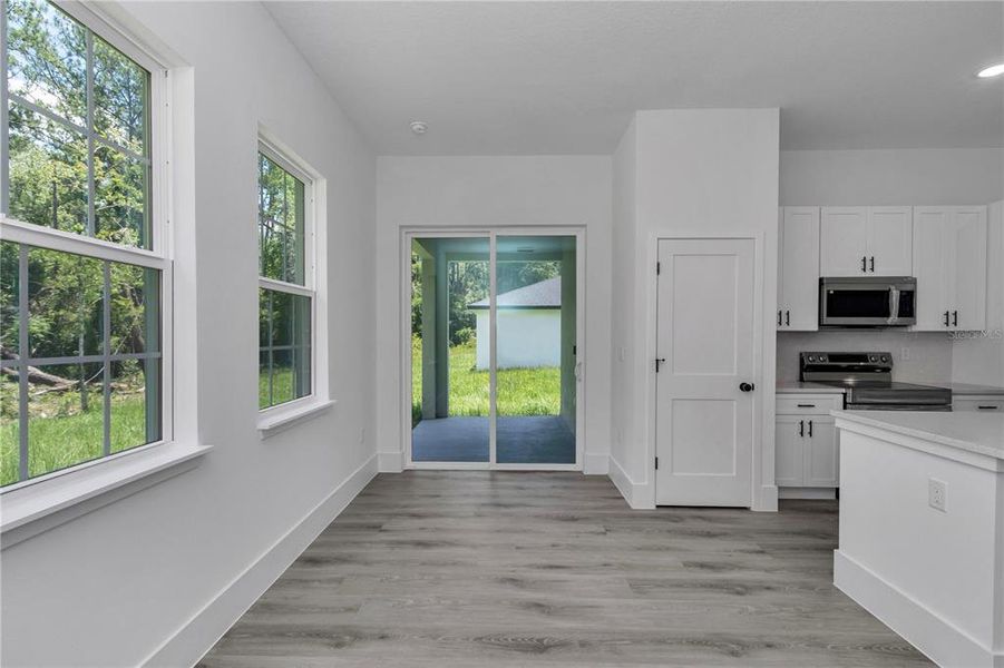 Spacious, unfurnished interior of a new home in , Dunnellon (Image 28). Spacious, unfurnished interior of a new home in , Dunnellon (Image 28).