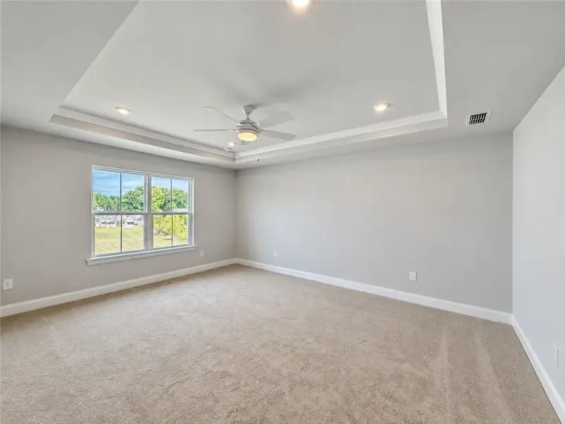 Spacious, unfurnished interior of a new home in Berkeley Mill, Cumming (Image 21).