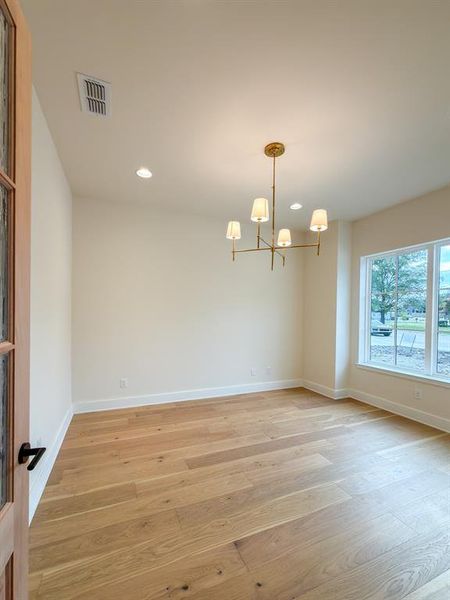 Spacious, unfurnished interior of a new home in , Roanoke (Image 33).