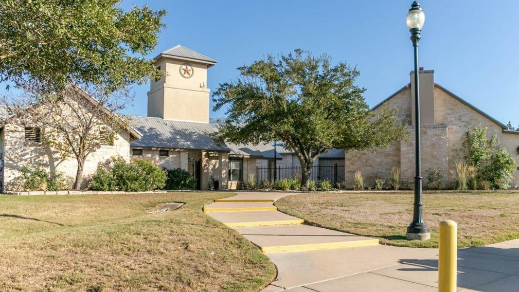 Community amenities in The Colony, Bastrop (Image 7).