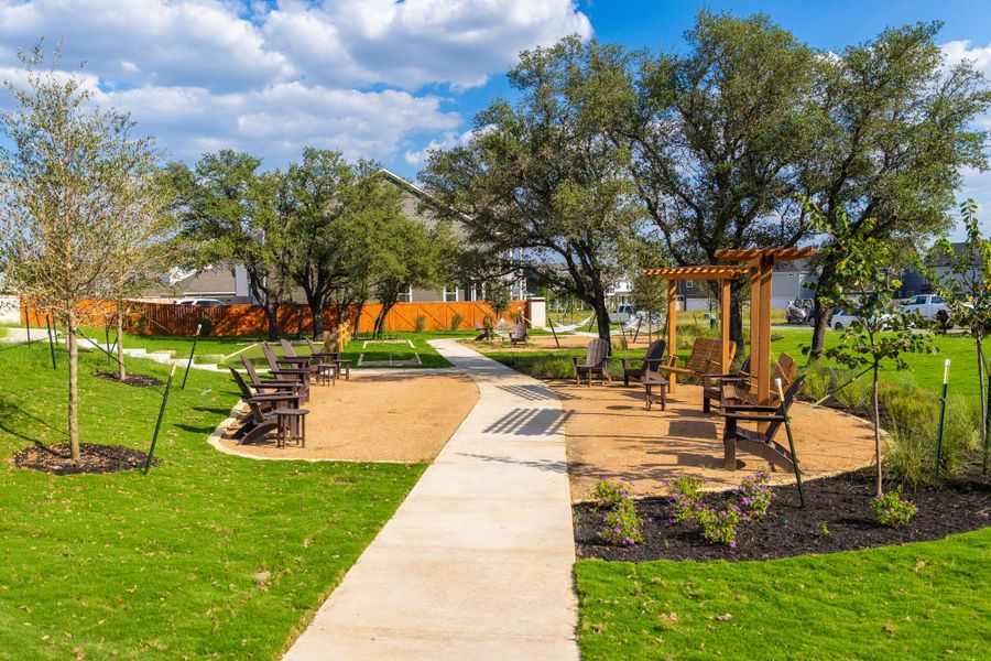 Community amenities in Lariat, Liberty Hill (Image 18).
