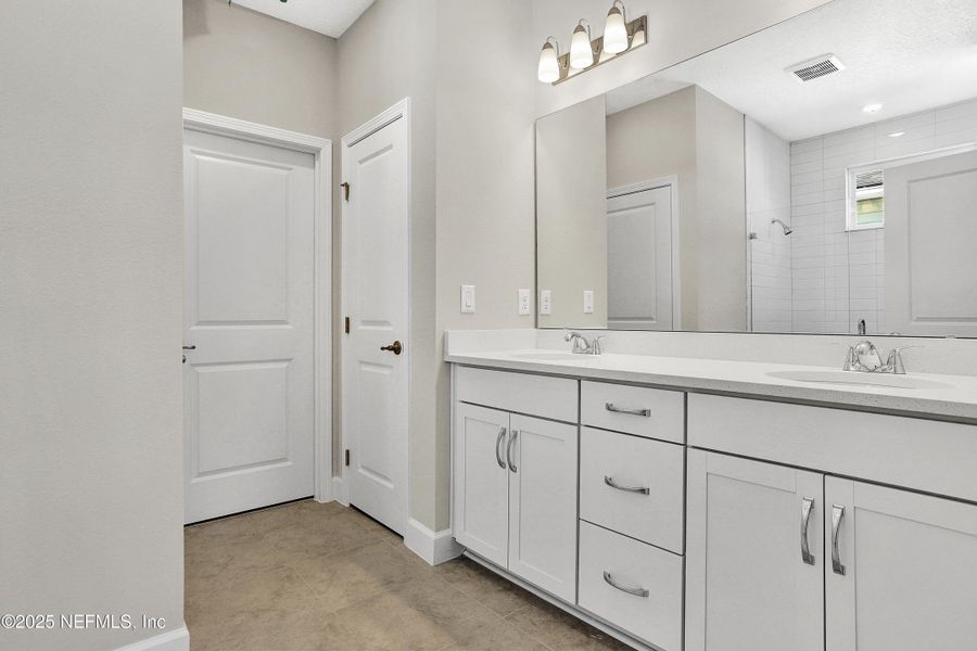 Furnished interior view inside a new home in , St. Augustine (Image 7).