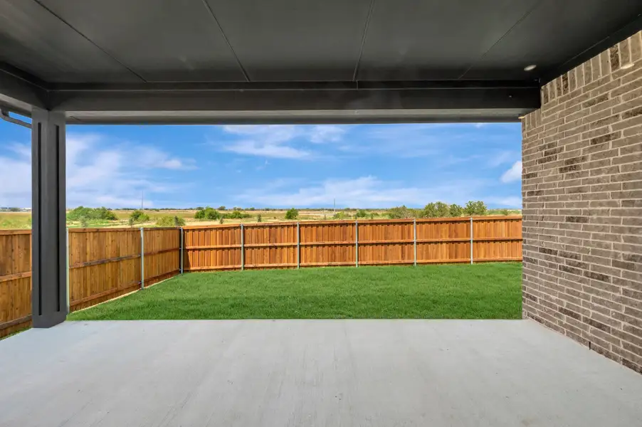 Exterior details and patio area of a home in LaPrelle, Fort Worth (Image 4).