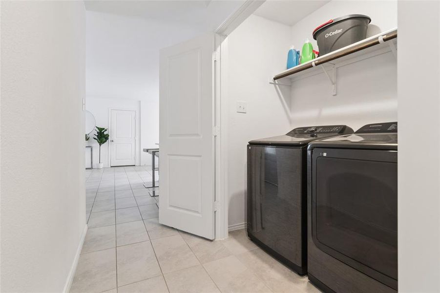 Furnished interior view inside a new home in Tillage Farms, Princeton (Image 23).