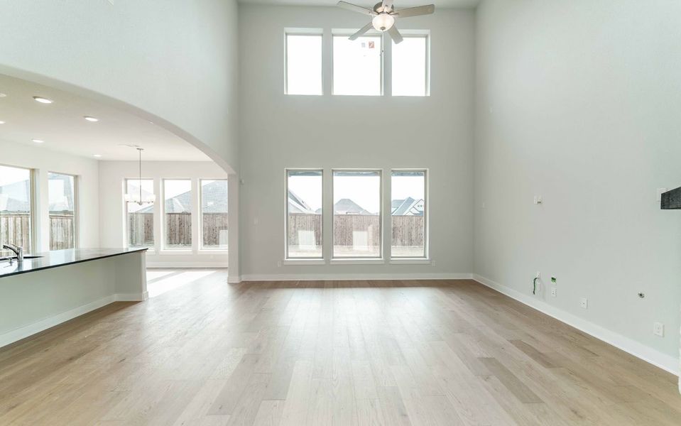 Spacious, unfurnished interior of a new home in Sonoma Verde, Rockwall (Image 18). Spacious, unfurnished interior of a new home in Sonoma Verde, Rockwall (Image 18).