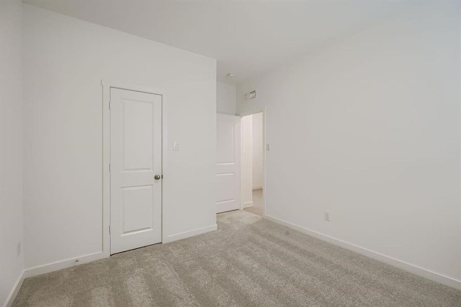 Spacious, unfurnished interior of a new home in Cypress Creek, Princeton (Image 24). Spacious, unfurnished interior of a new home in Cypress Creek, Princeton (Image 24).