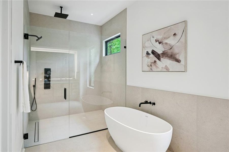 Furnished interior view inside a new home in , Brookhaven (Image 52).