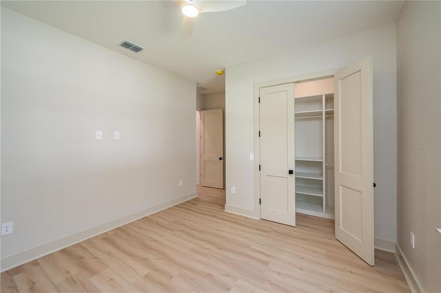 Spacious, unfurnished interior of a new home in , Lakeland (Image 25).
