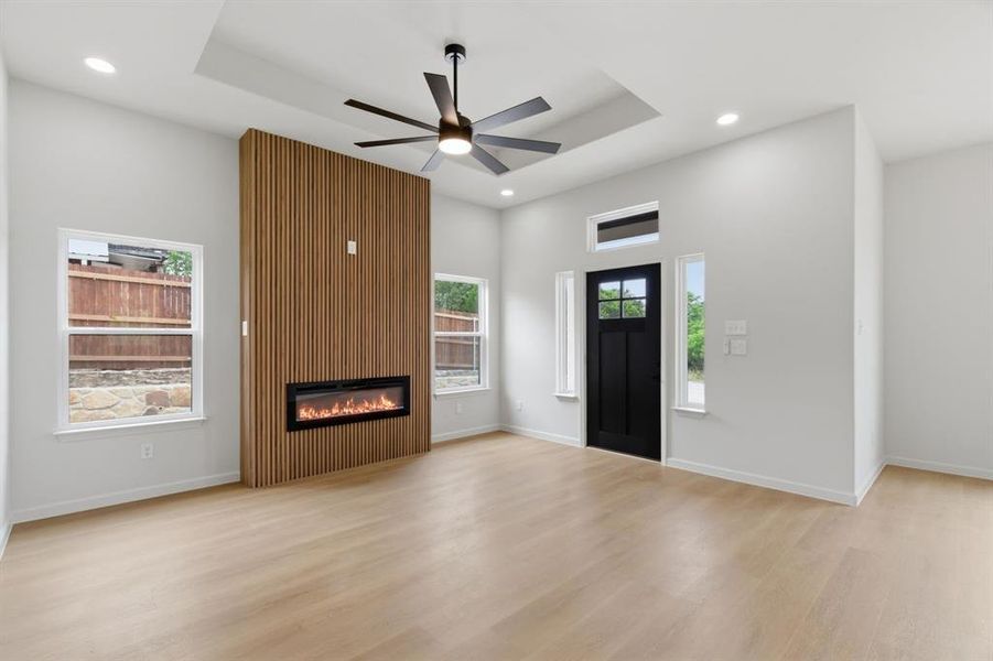 Spacious, unfurnished interior of a new home in , Granbury (Image 18).