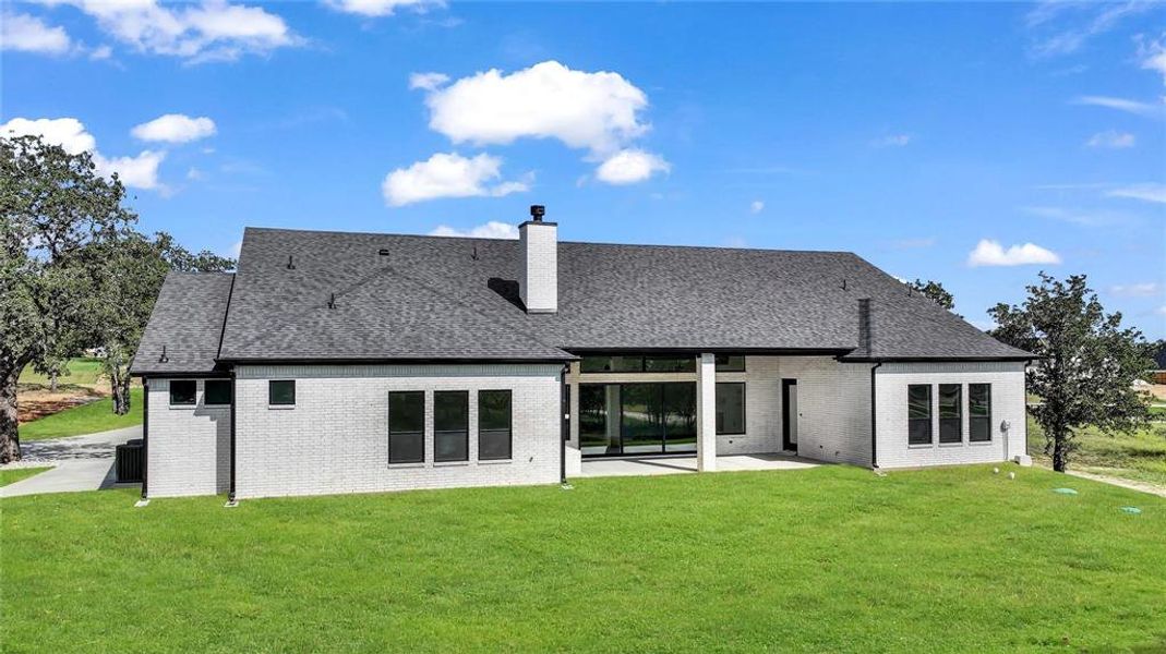 Exterior details and patio area of a home in , Weatherford (Image 3). Exterior details and patio area of a home in , Weatherford (Image 3).