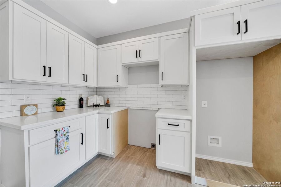 Furnished interior view inside a new home in , Natalia (Image 7).