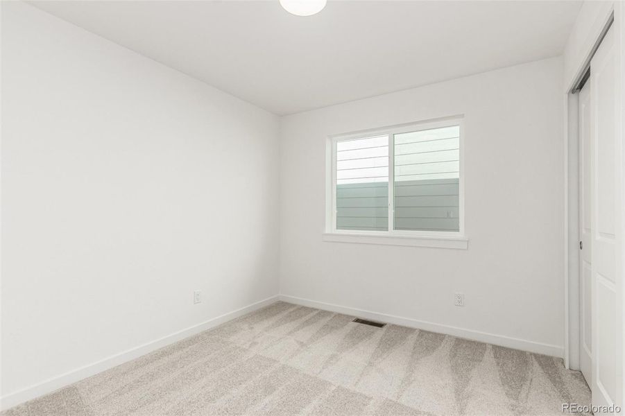 Spacious, unfurnished interior of a new home in Victory Ridge, Colorado Springs (Image 20).