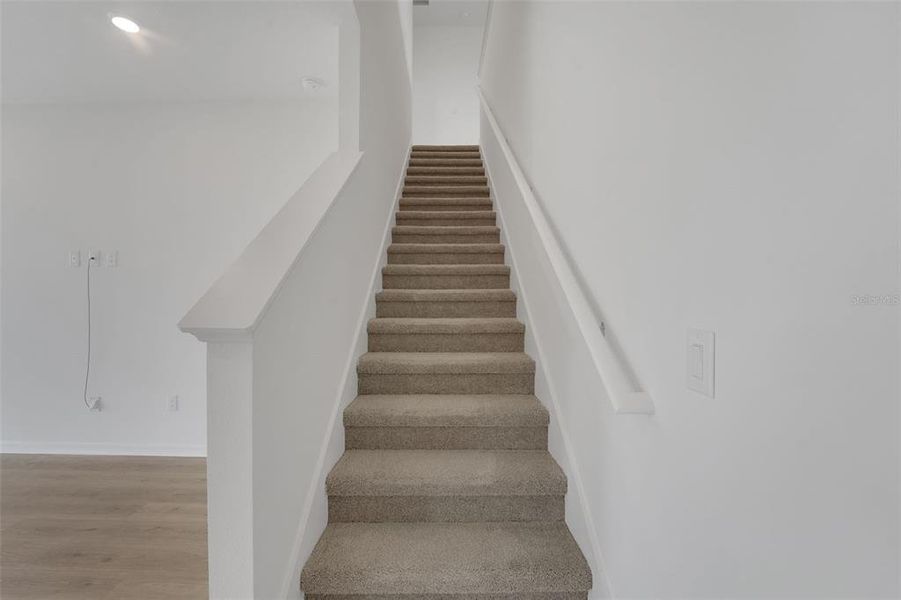 Spacious, unfurnished interior of a new home in Tuscan Hills, Dade City (Image 30).