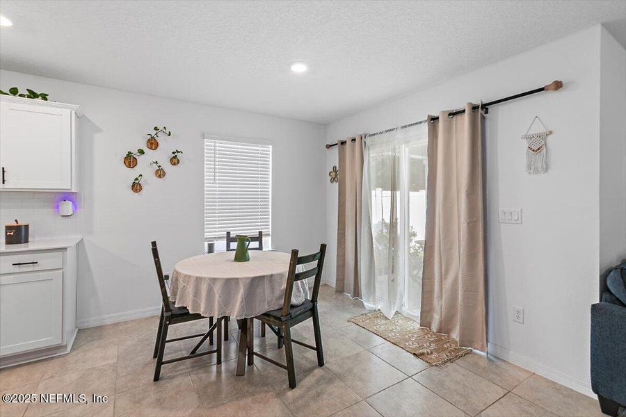Furnished interior view inside a new home in Wells Landing, Jacksonville (Image 8). Furnished interior view inside a new home in Wells Landing, Jacksonville (Image 8).