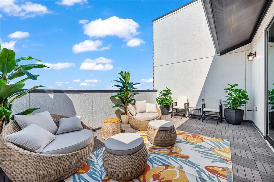 View of patio / terrace with an outdoor hangout area