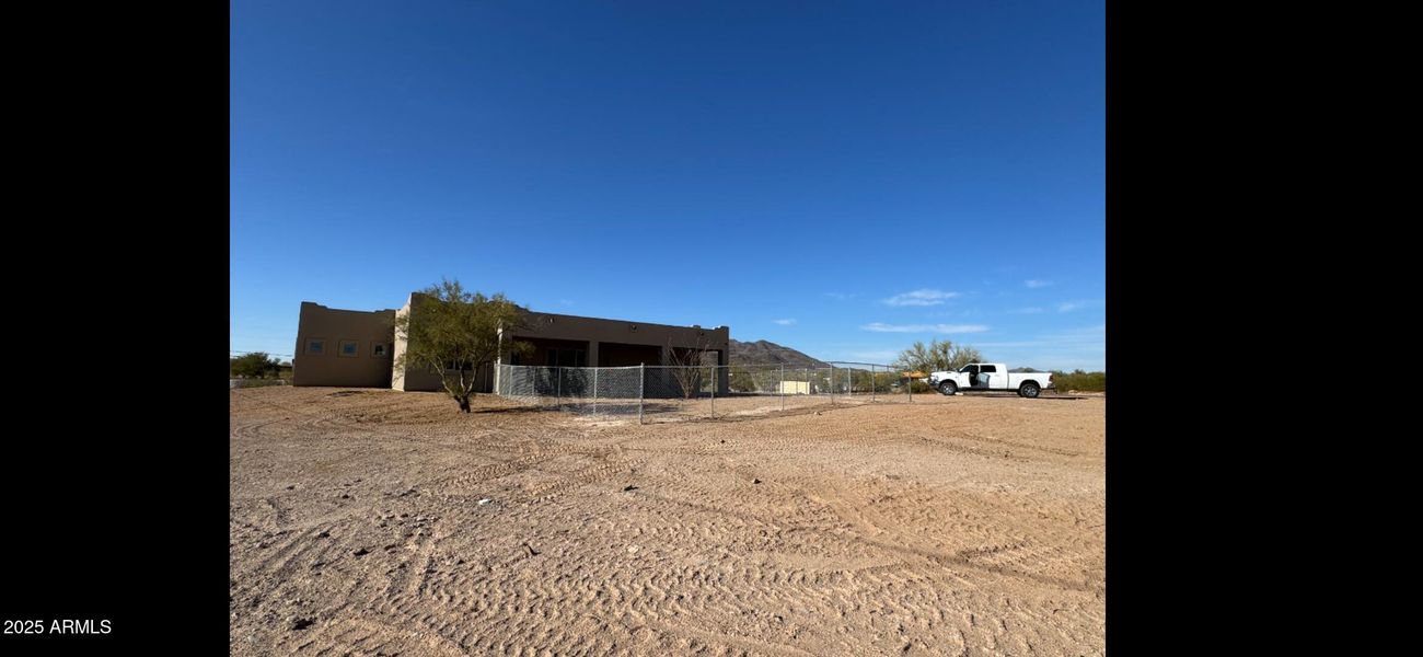 Screenshot_20251014_051830_Messages