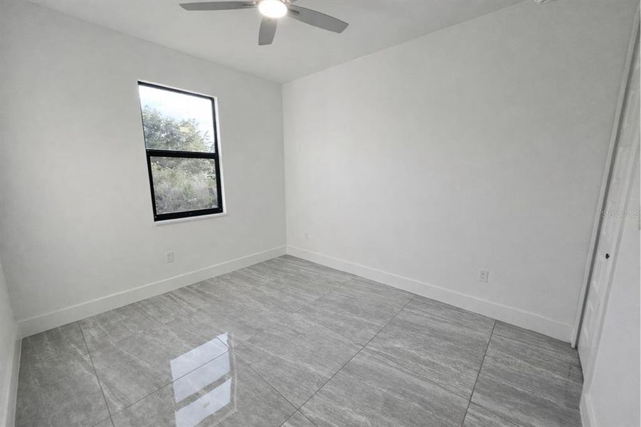 Spacious, unfurnished interior of a new home in , Lehigh Acres (Image 21).