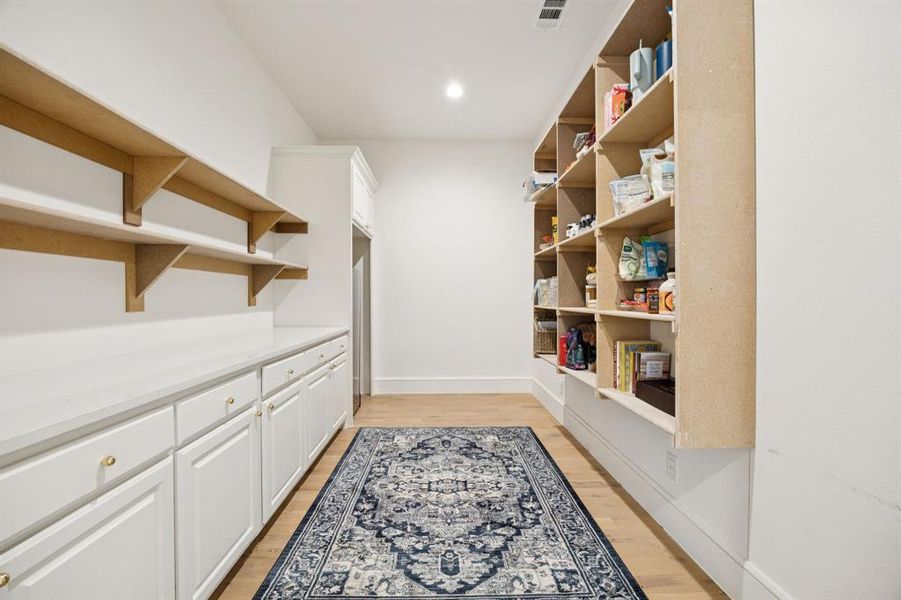 Image 33 of a home in .